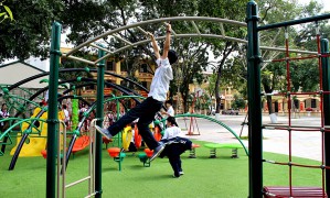 Khuyến khích trẻ vận động và chơi thể thao