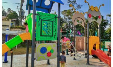 Tổ hợp cầu trượt VVD-P63